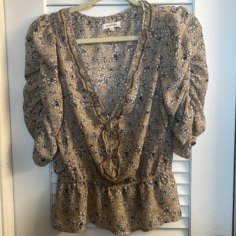 Max Studio Ruched Elbow Sleeve Blouse in Natural NWOT Size S - Picture 3 of 4